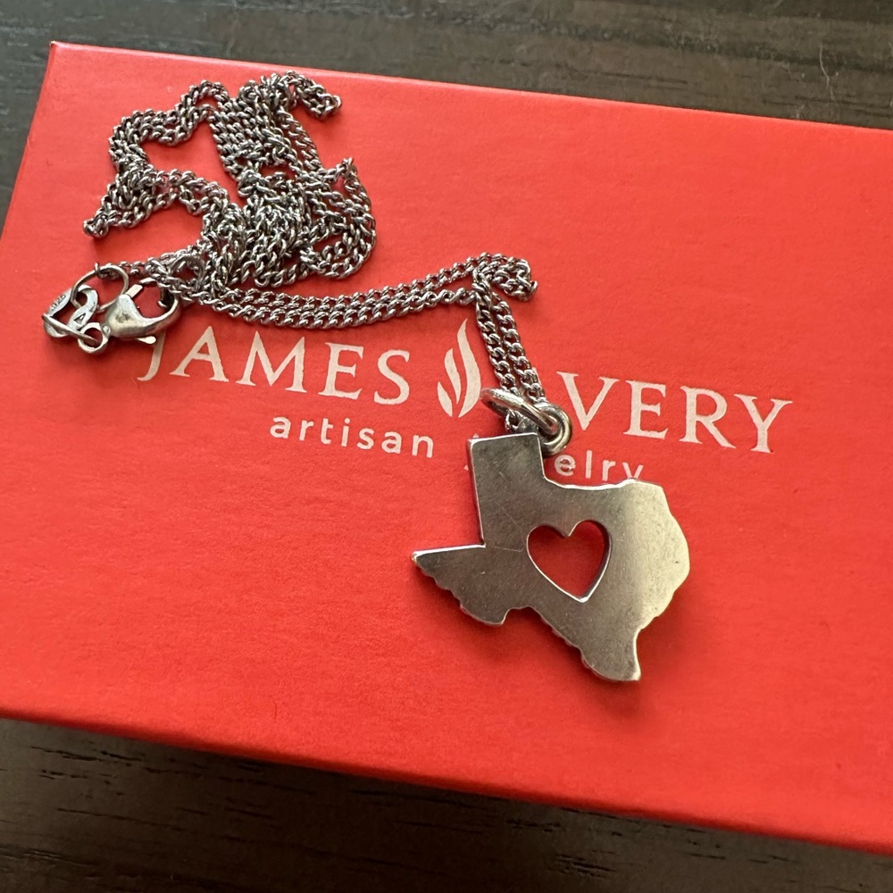 James Avery Texas heart charm and 18in necklace